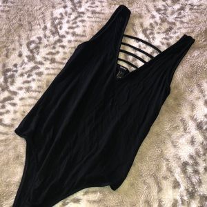 🖤 Strappy Low Cut Bodysuit - Like New!!